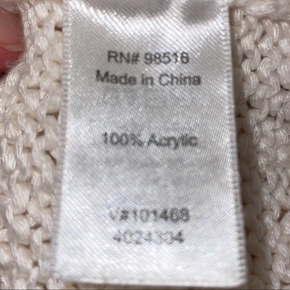 Soft summer cream sweater - Picture 3 of 8